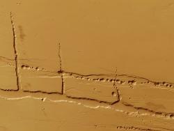 Fracturas halladas en Marte