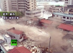 Devastadoras olas de tshunami en Japón, 2011