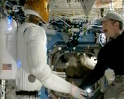 Robonaut el primer humanoide en el espacio