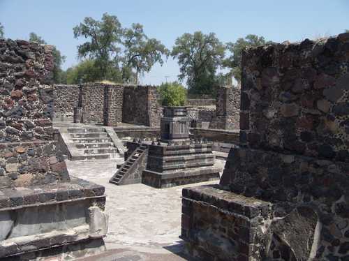 Vestigios de los conjuntos arquitect�nicos que rodeaban al centro ceremonial de Teotihuac�n, en los cuales se asentaron grupos de trabajadores provenientes de Mesoam�rica. Mauricio Marat / INAH 
