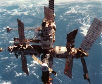 Estación espacial MIR en junio de 1998
