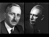 Friedrich A. Hayek a la izquierda y John M. Keynes.
