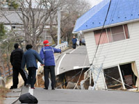 Daños en Sukagawa, tras el terremoto de Sendai en 2011